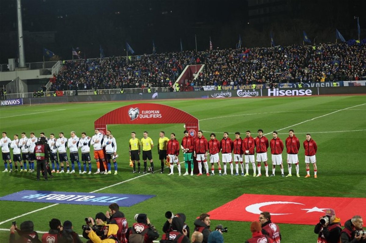 Bakan Bak’tan A Milli Takım’a Tebrik Mesajı