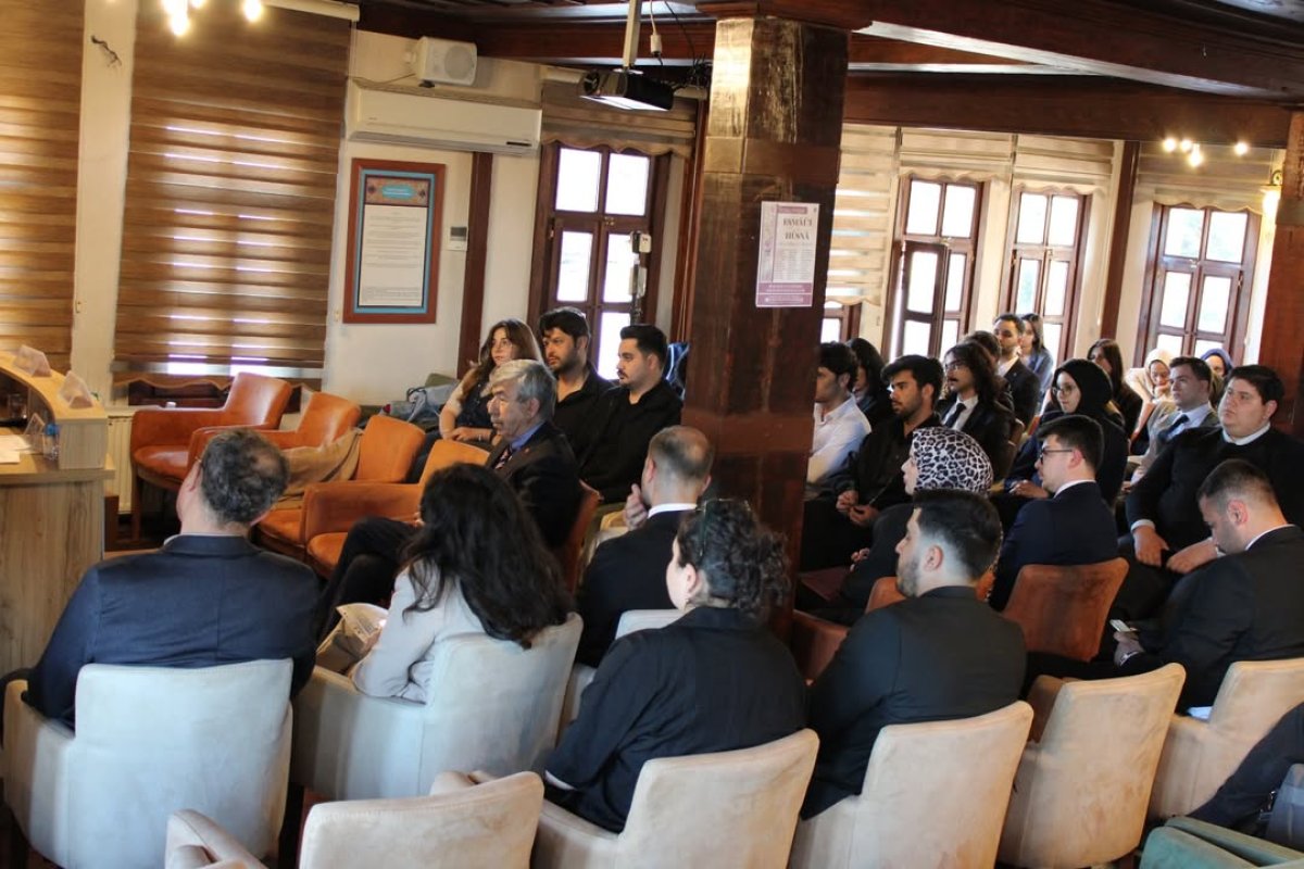 Eskişehir’de 13. Gençlik Kurultayı tamamlandı: “Güçlü gelecek, güçlü aile ve milli şuurla mümkün”