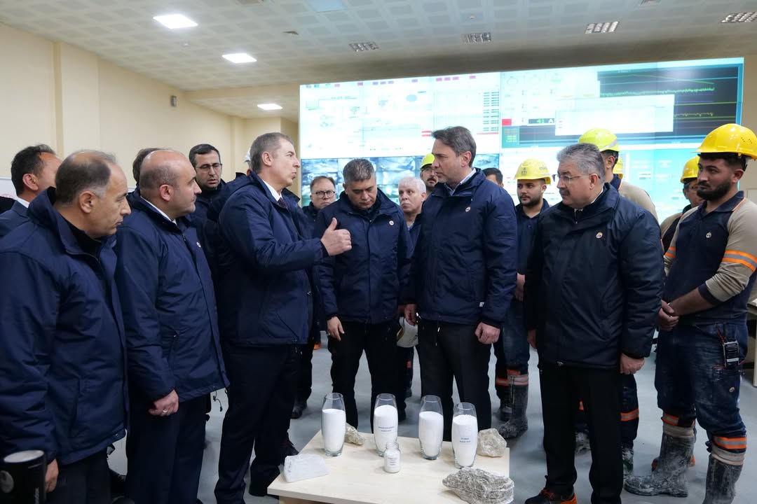 Bakan Bayraktar Kırka Bor İşletmesi’ni Ziyaret Etti