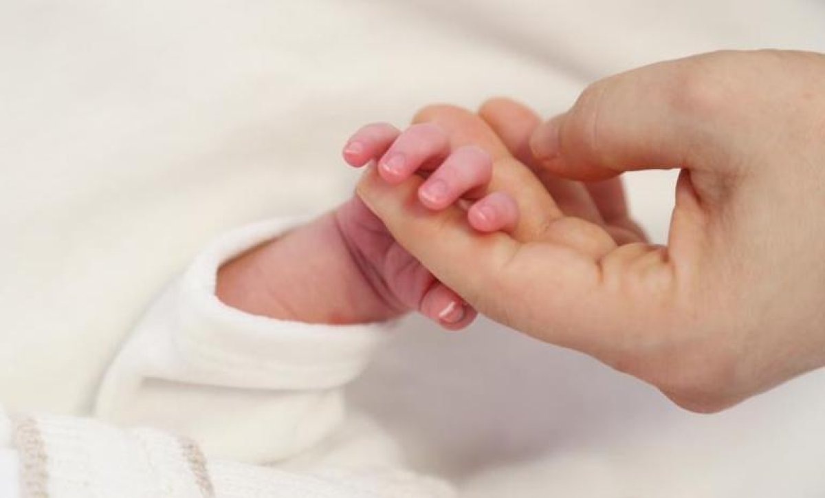 Yeni Doğum İzni Düzenlemesi Yürürlükte: Süre 24 Haftaya Çıktı, Babalık İzninde de Değişiklik