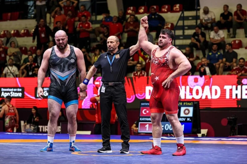 Rıza Kayaalp’ten Tarihi Rekor: 13. Kez Avrupa Şampiyonu