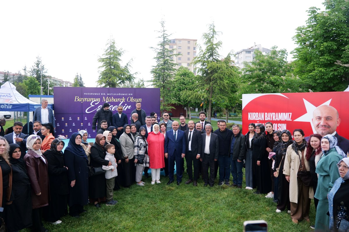 AK Parti Eskişehir Bayramlaşma Programında Bir Araya Geldi