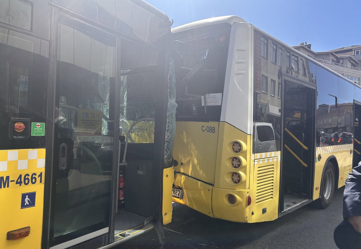 Ataşehir'de İETT Otobüsleri Çarpıştı: 1 Yaralı