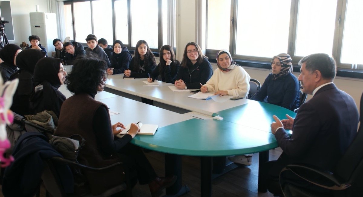 Lise Öğrencileri Çevre Çalışmalarını Yerinde Öğrendi