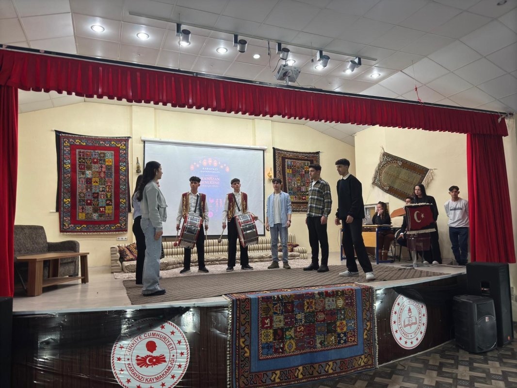 Karayazı’da “2. Geleneksel Ramazan Şenliği” Coşkuyla Gerçekleştirildi