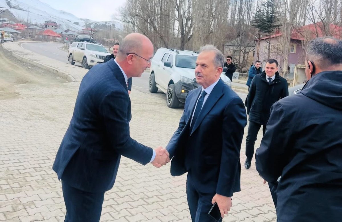 Vali Taşyapan’dan Yüksekova Mesaisi