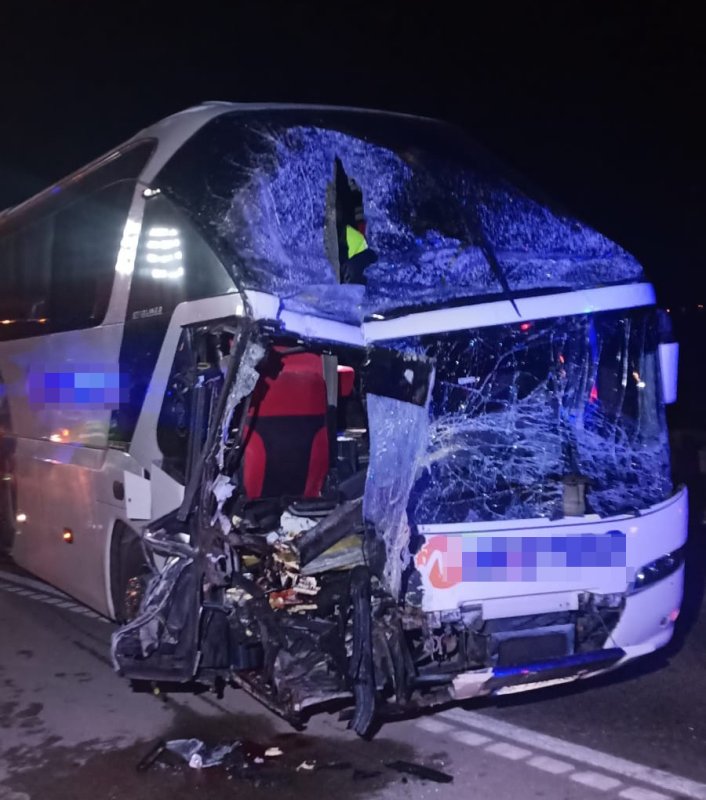 Amasya’da Otobüs ile Tır Çarpıştı: Merzifon-Samsun Karayolunda Çok Sayıda Yaralı