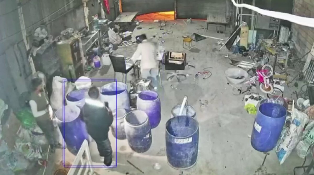 5 Ayda 6 Kez Soyulan Hurdacı Olayında 4 Şüpheli Tutuklandı