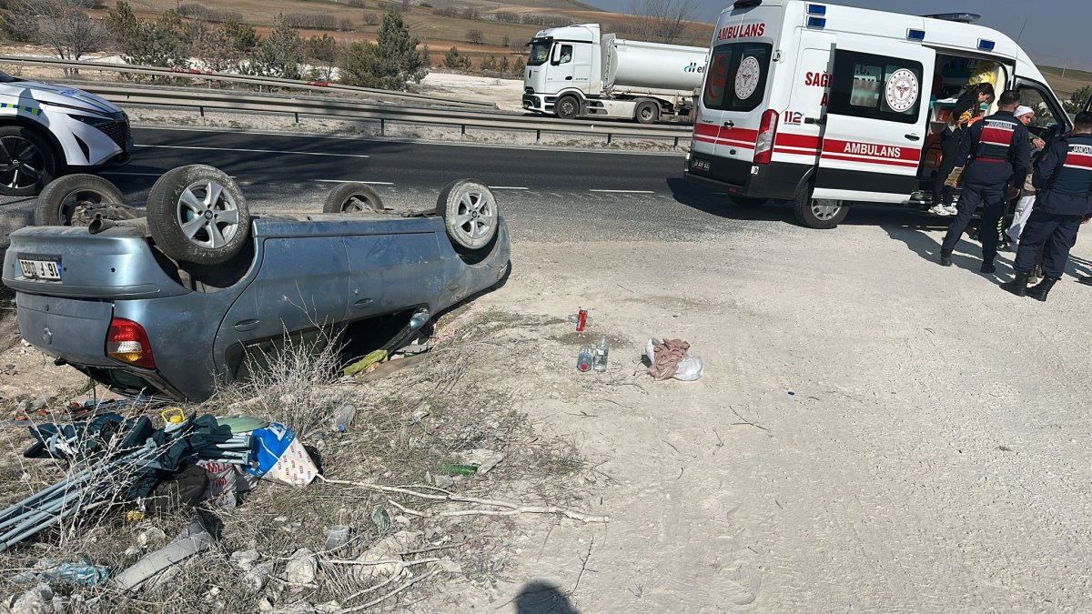 Sivrihisar’da Otomobil Takla Attı: 2 Yaralı