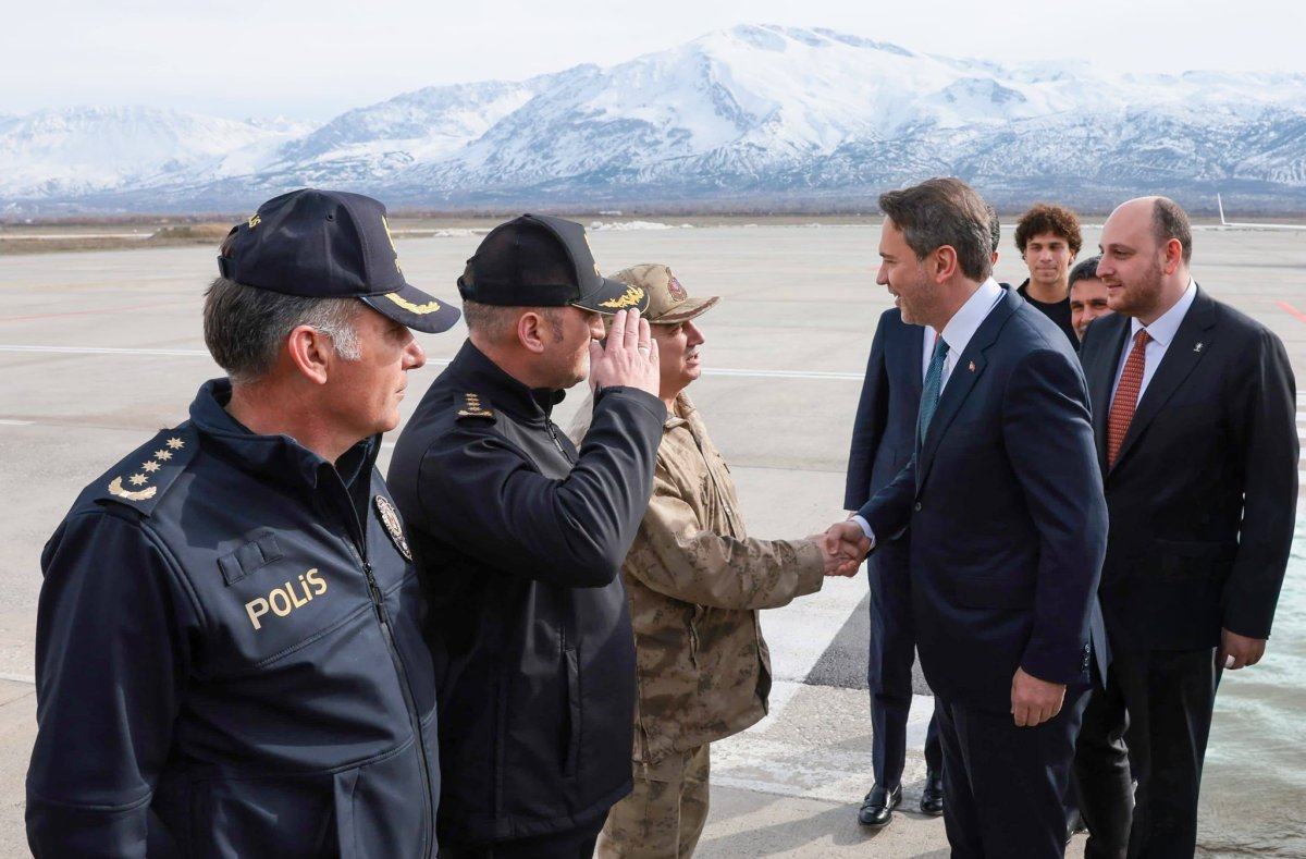 Bakan Bayraktar Erzincan’da Temaslarda Bulundu