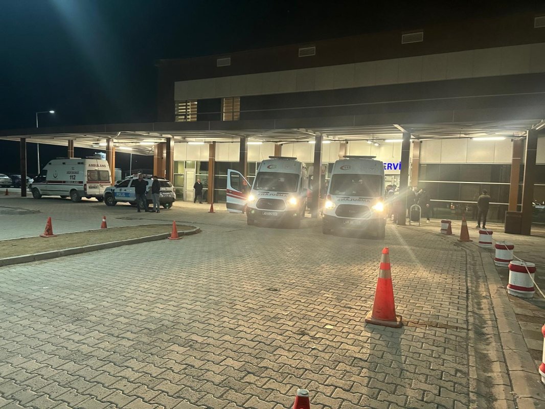 Malazgirt’te Silahlı Kavga: 5 Kişi Yaralandı