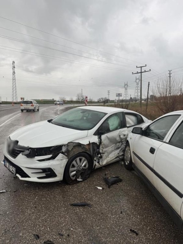 Adıyaman’da Zincirleme Kaza Kameraya Yansıdı