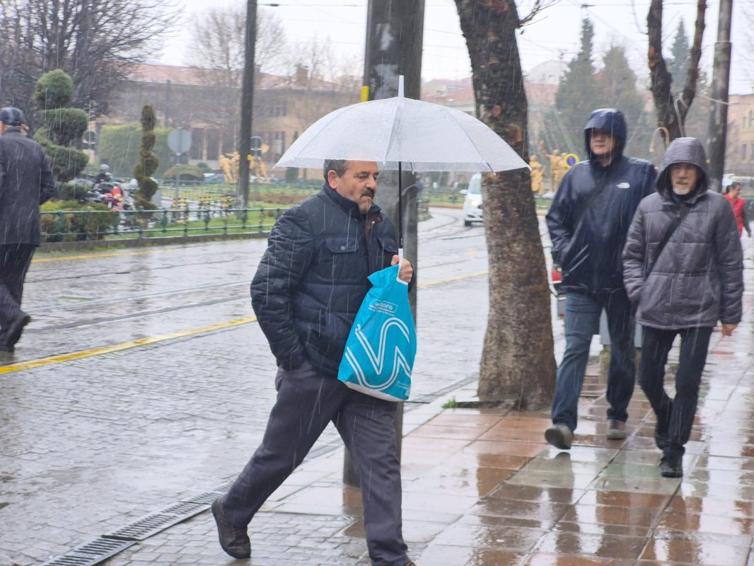Eskişehir’de Beklenen Yağmur Etkisini Gösterdi