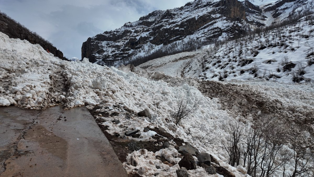 Şırnak’ta Dev Çığ: Son 30 Yılın En Büyüğü