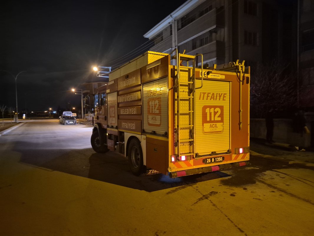 Apartman Garajındaki Yangın Maddi Hasara Yol Açtı