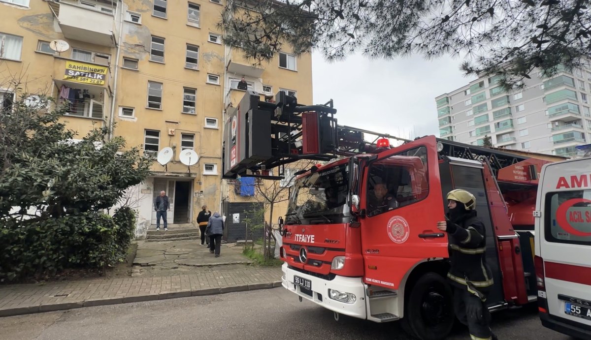 3 Yaşındaki Çocuğun Yaktığı Battaniye Yangına Neden Oldu