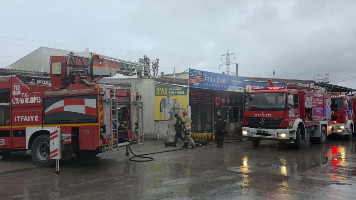 Kütahya’da Sanayi Sitesinde İş Yeri Yangını