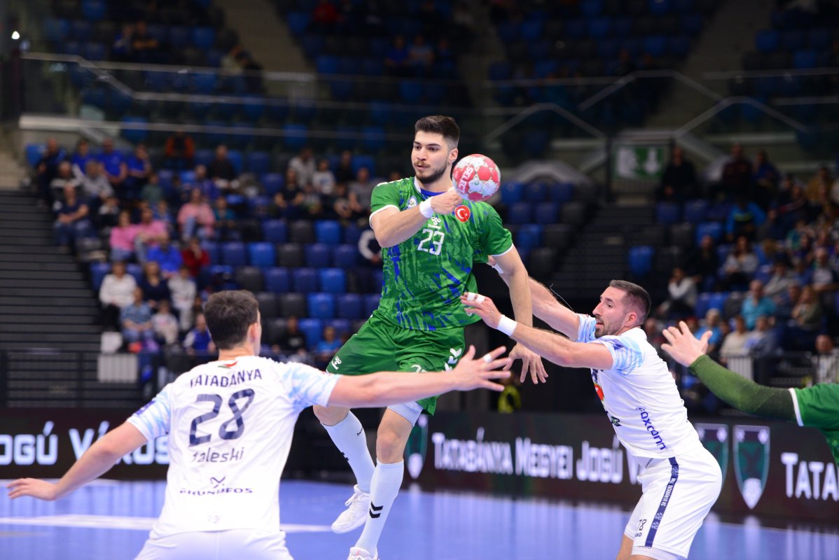 Nilüfer Belediyespor Deplasmandan Avantajla Döndü