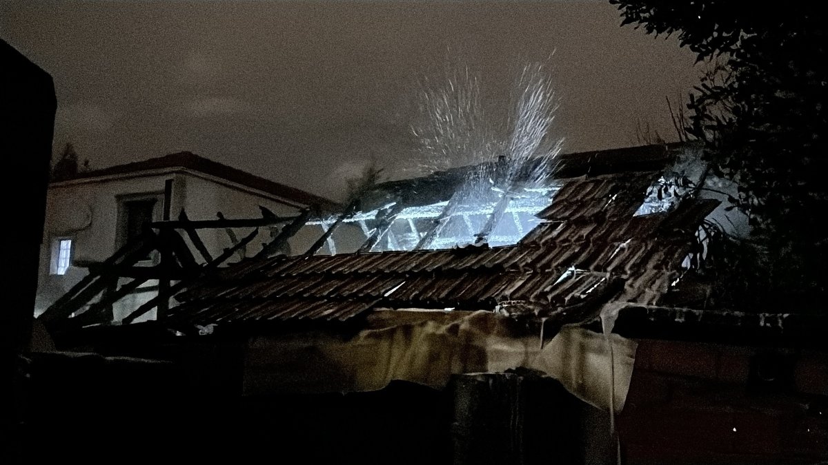 Sakarya’da Müstakil Evde Gece Yangını