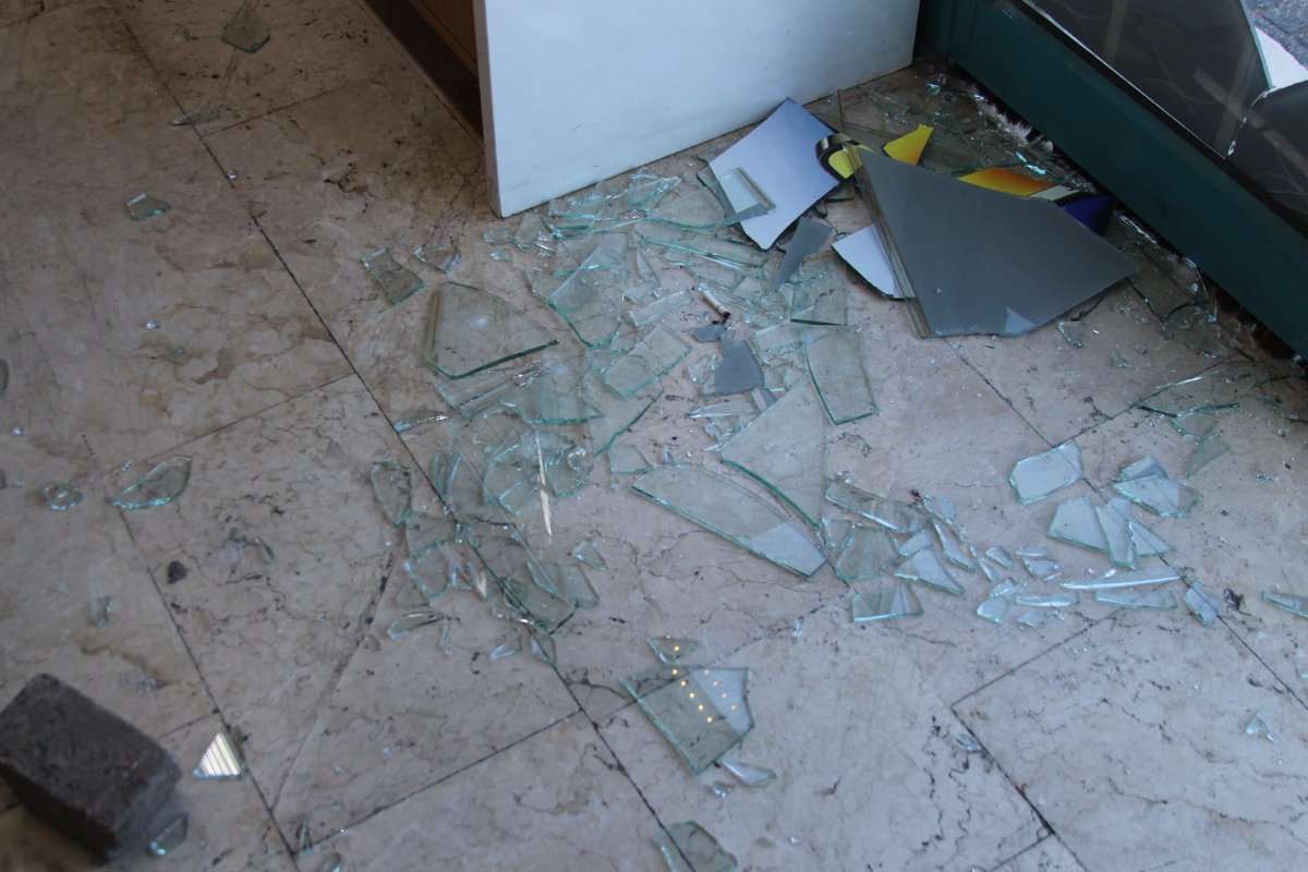 Adana’da İş Yerini Soyan Şüpheliler Tutuklandı