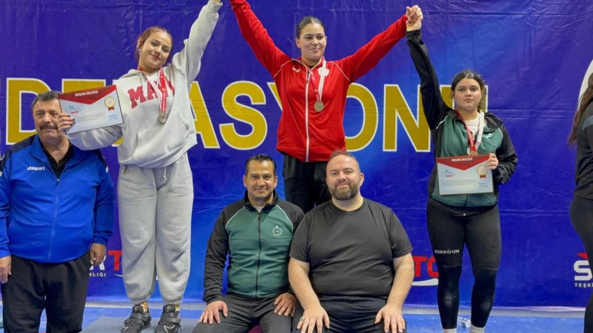 Bilecikli Halterci Türkiye İkincisi Oldu