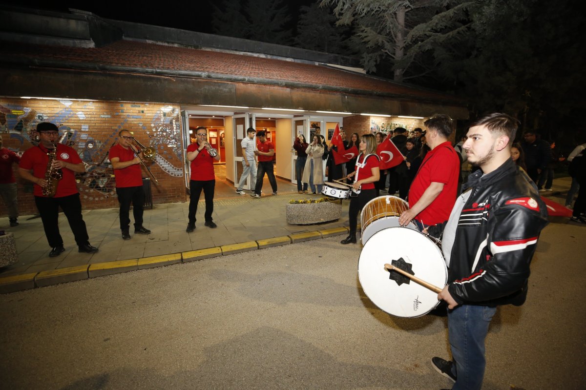 Anadolu Üniversitesi’nde Milli Coşku: Salon Hınca Hınç Doldu