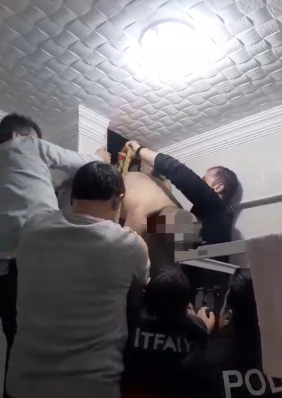 Yozgat’ta Film Gibi Olay Havalandırma Boşluğunda Sıkıştı