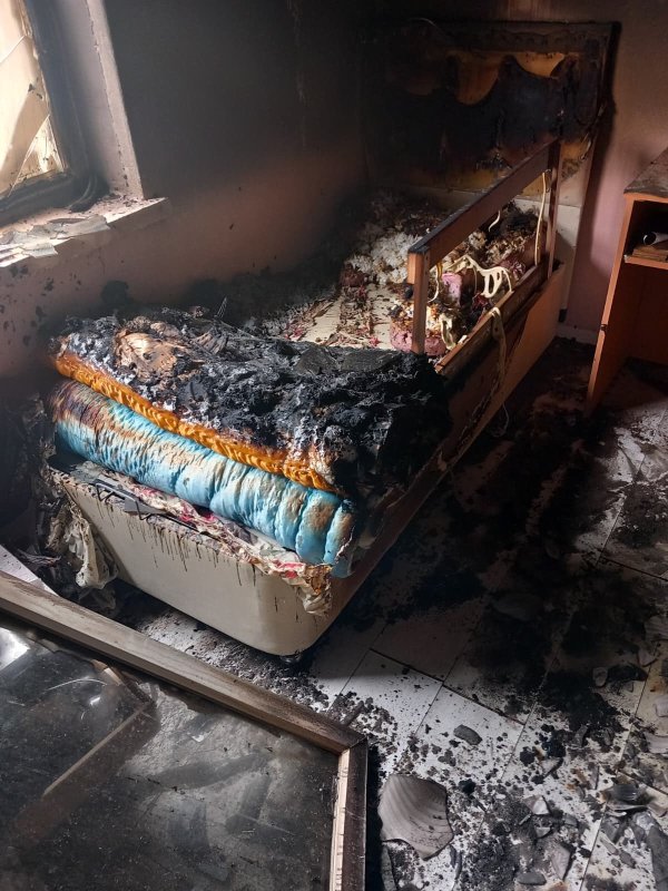 Nevşehir’de Yıldırım Düşen Ev Küle Döndü 1 Kişi Hastanelik Oldu