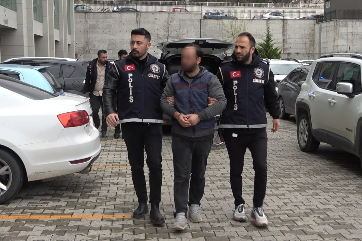 Hastanede Bıçaklı Dehşet 3 Kardeş Adliyeye Sevk Edildi