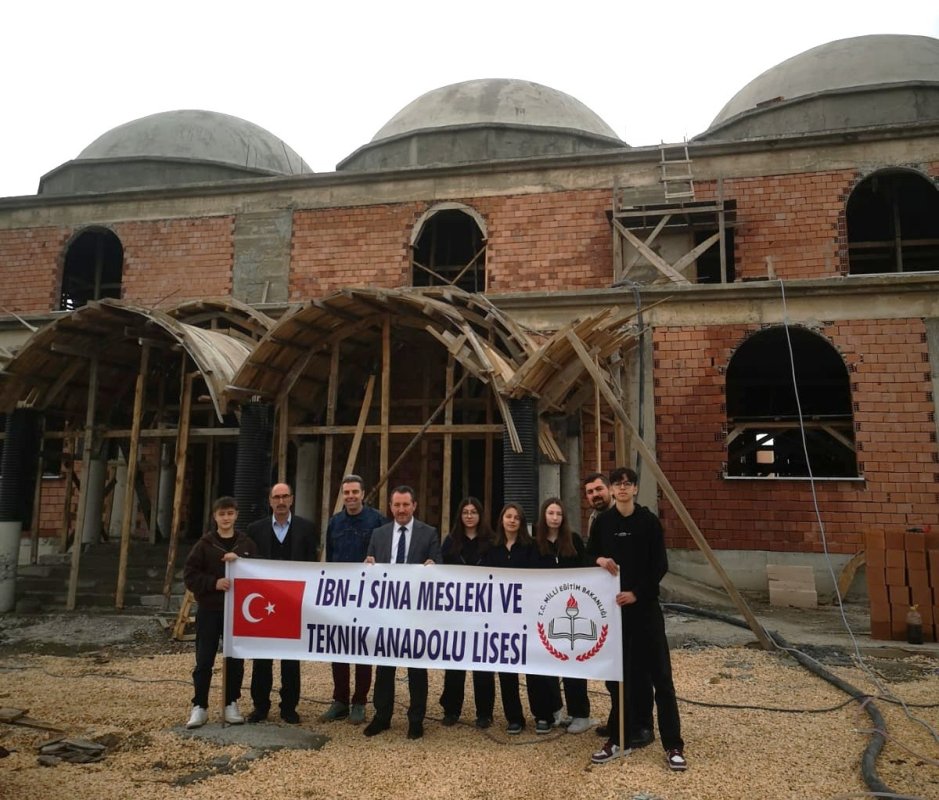 Bilecik’te Öğrencilerden Örnek Davranış Harçlıklarını Cami İnşaatına Bağışladılar