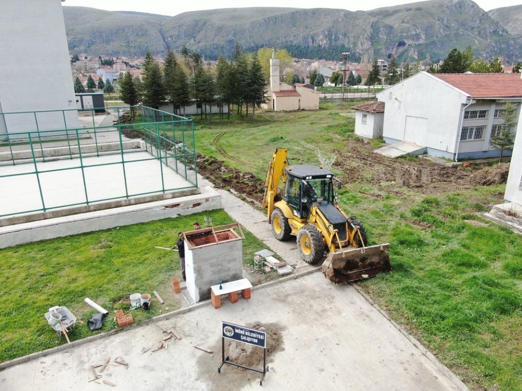 İnönü’de Alt Yapı Çalışmaları Sürüyor