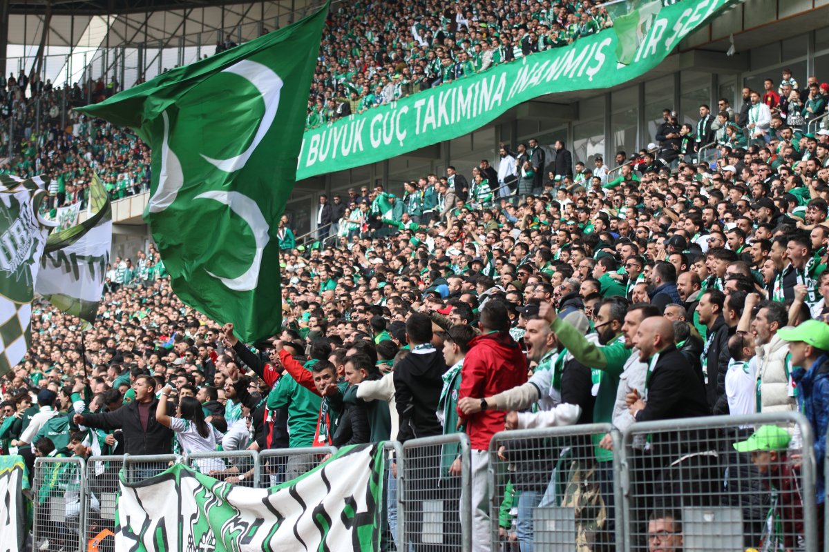 Bursaspor’dan Eskişehir’de Kritik Zafer! Ankara Demirspor’u Tek Golle Geçti