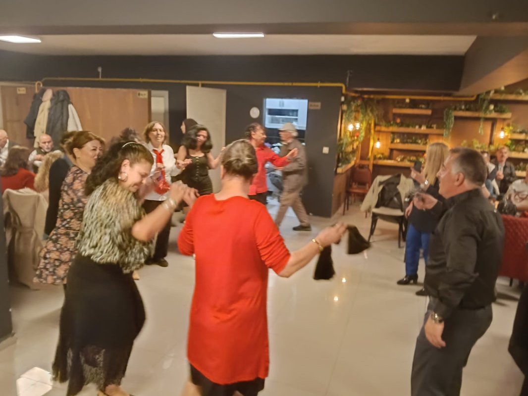 Meşk Gecesi’nde Kadın Zeybekler Sahne Aldı