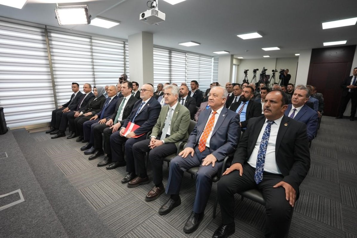 Destici: “1 Mayıs İşçi Bayramı, İşçiler Tarafından Kutlanmalı”