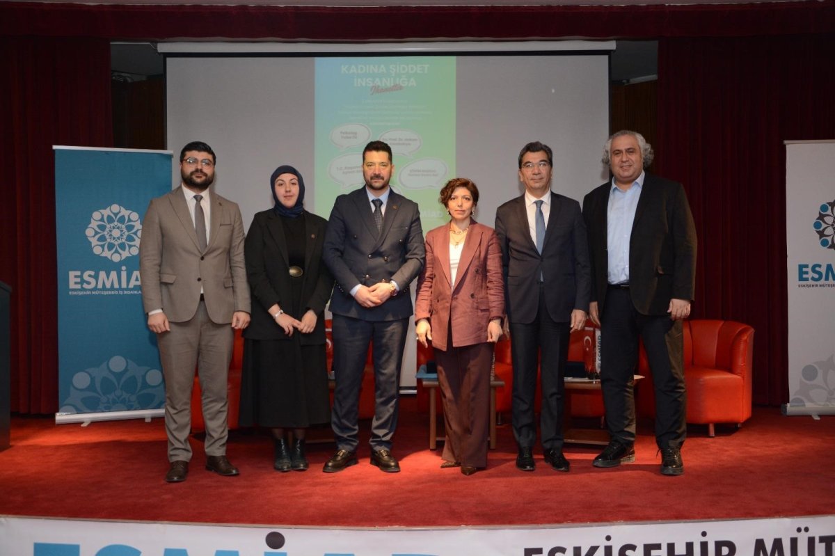 Eskişehir’de Kadına Şiddetle Mücadele Paneli: “Bu Mücadele Her Günün Meselesi”