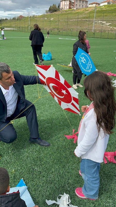 Hıdırellez Coşkusu Beylikova’da Uçurtmalarla Kutlandı