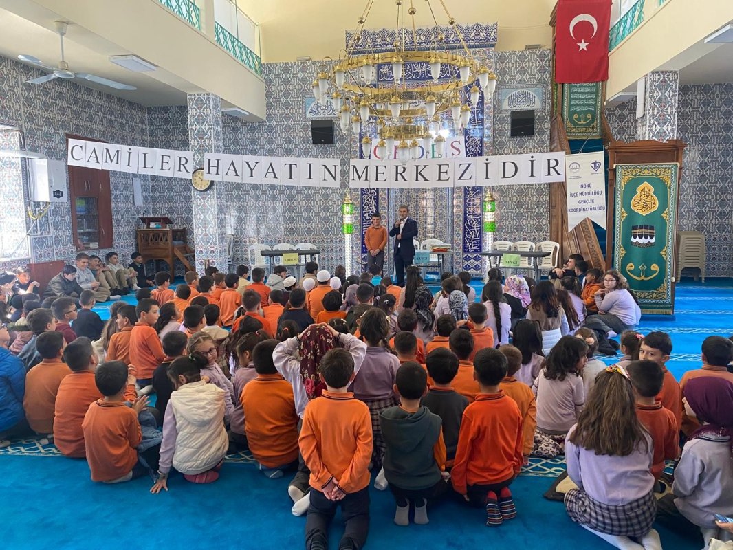 Eskişehir İnönü’de “Camide Şenlik Var” Etkinliği: Çocuklar Değerlerle Buluştu