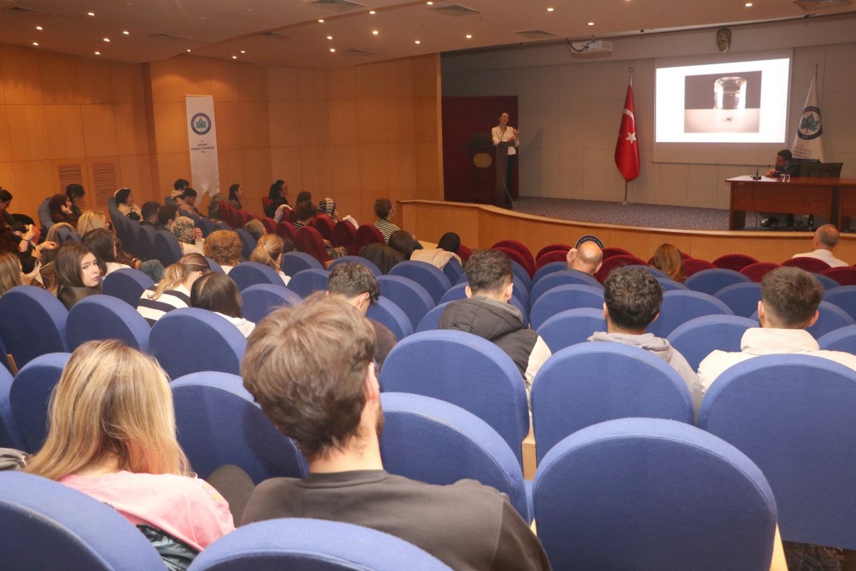 ESOGÜ’de “Geç Kalmadan Önlem Al” Paneli: Sağlıklı Yaşlanma ve Kronik Hastalıklar Ele Alındı