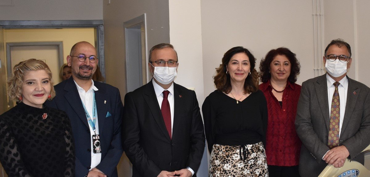 ESOGÜ Hastanesi’nde Anneler Günü Ziyareti