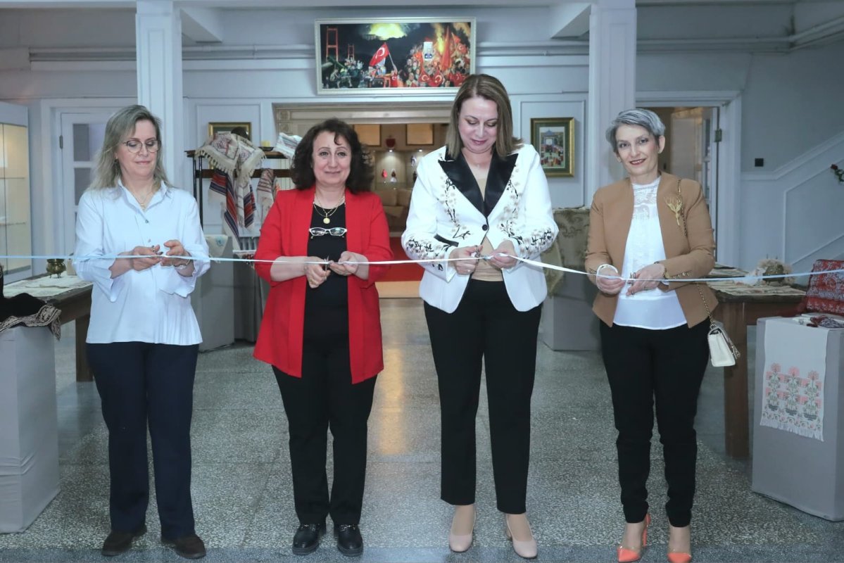 Olgunlaşma Enstitüsü’nde Anneler Günü’ne Özel Sergi Yoğun İlgi Gördü