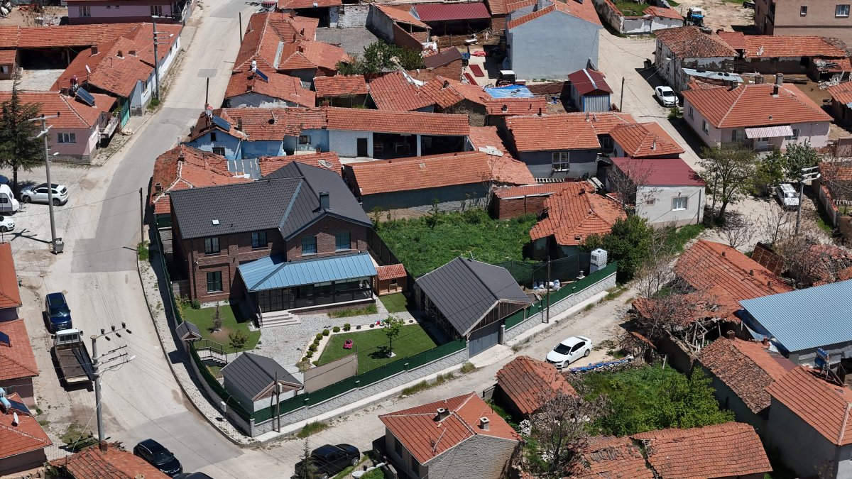 Tepebaşı Belediyesi yolsuzluk soruşturmasında yeni gelişme: Şirket üzerinden fatura ve villa iddiası gündemde