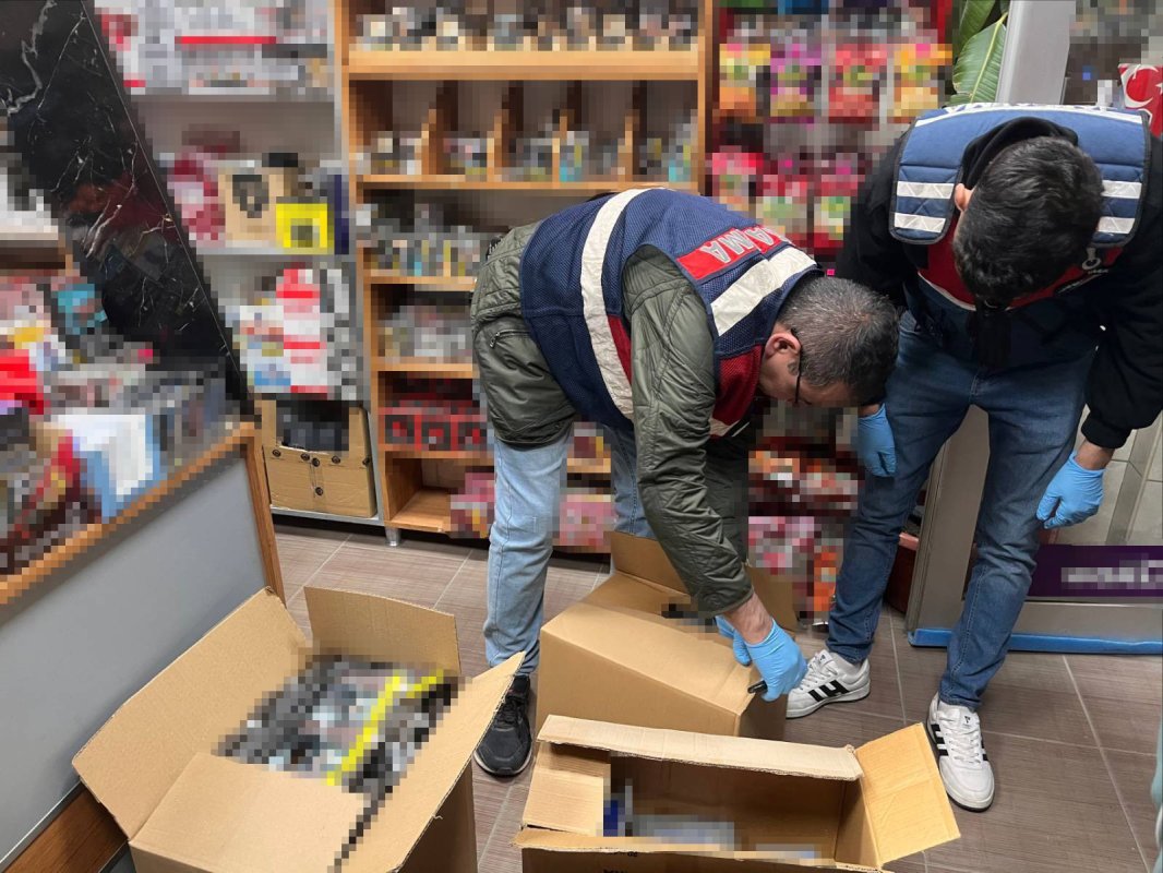 Eskişehir’de Kaçak Tütün Operasyonu: Binlerce Makaron Yakalandı
