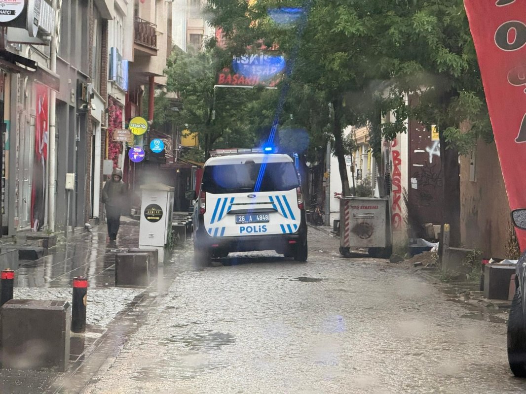 Asansör Boşluğuna Düşen İşçi Yaralandı