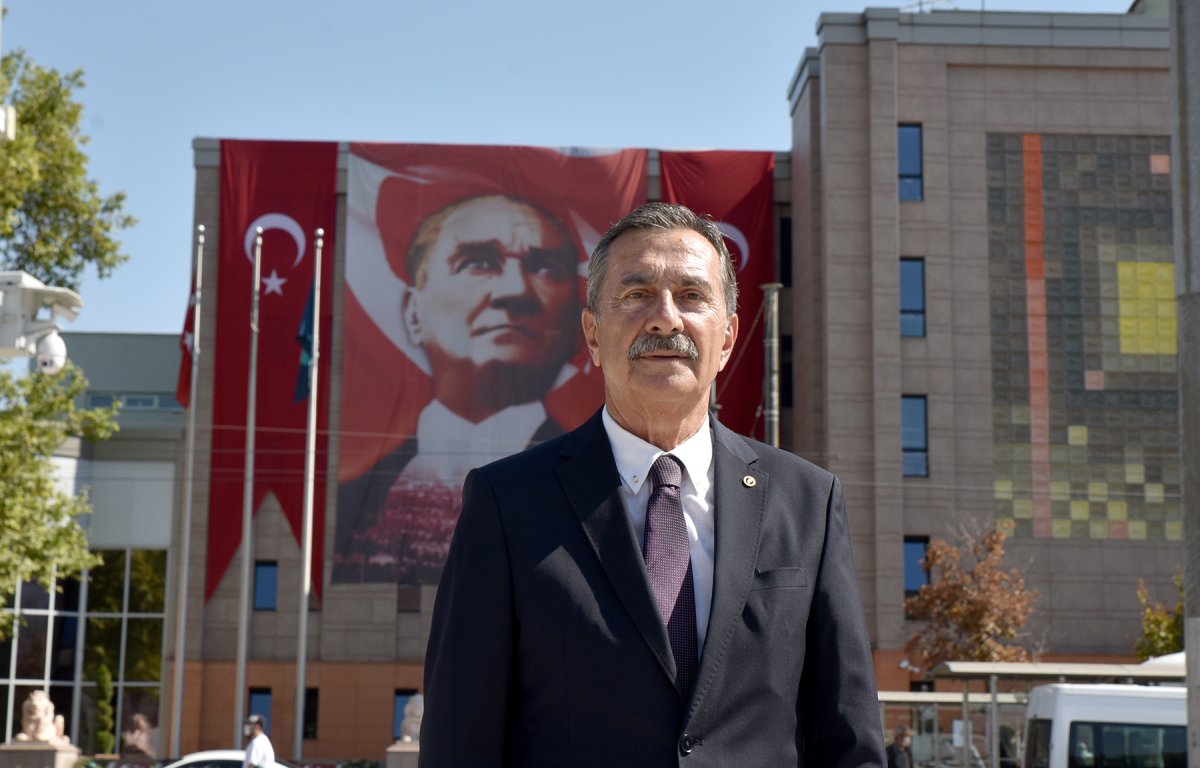 Tepebaşı Belediye Başkanı Ahmet Ataç’tan 19 Mayıs Mesajı: “Bağımsızlık Yürüyüşünün İlk Adımıdır”