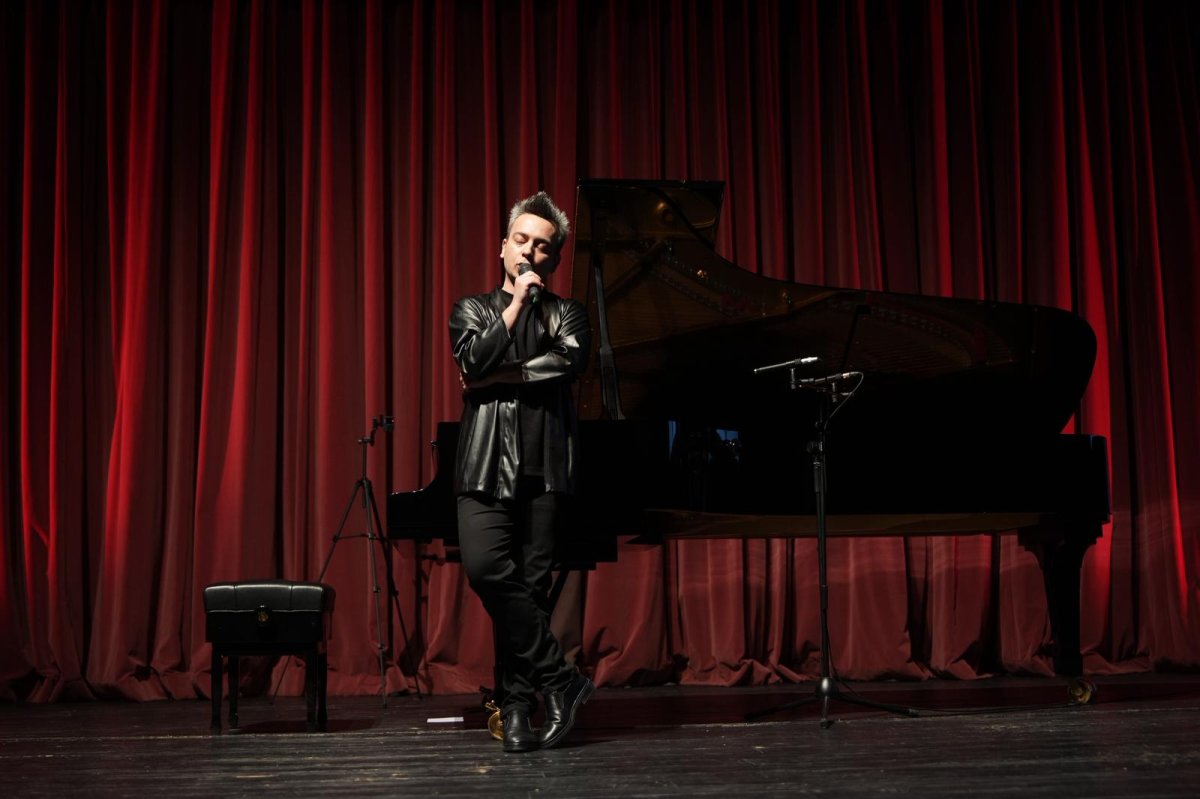 Dengin Ceyhan’dan Eskişehir’de büyüleyen konser: “Echoes of Anatolia” ayakta alkışlandı