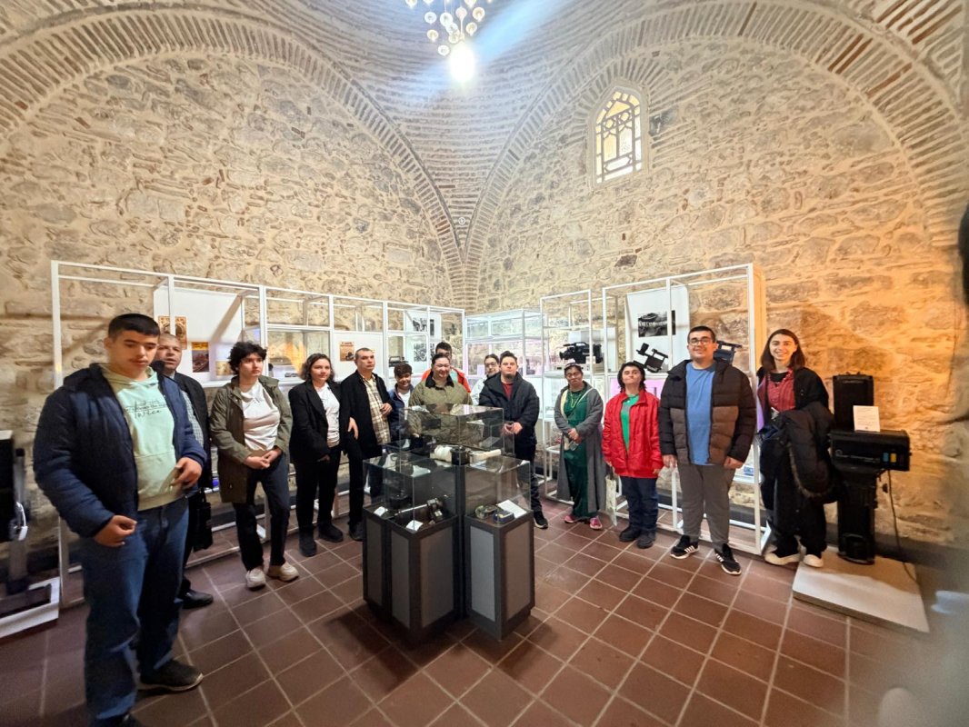 Engelsiz Kültür ve Sanat Merkezi öğrencileri Müzeler Haftası’nda tarih ve sanatla buluştu