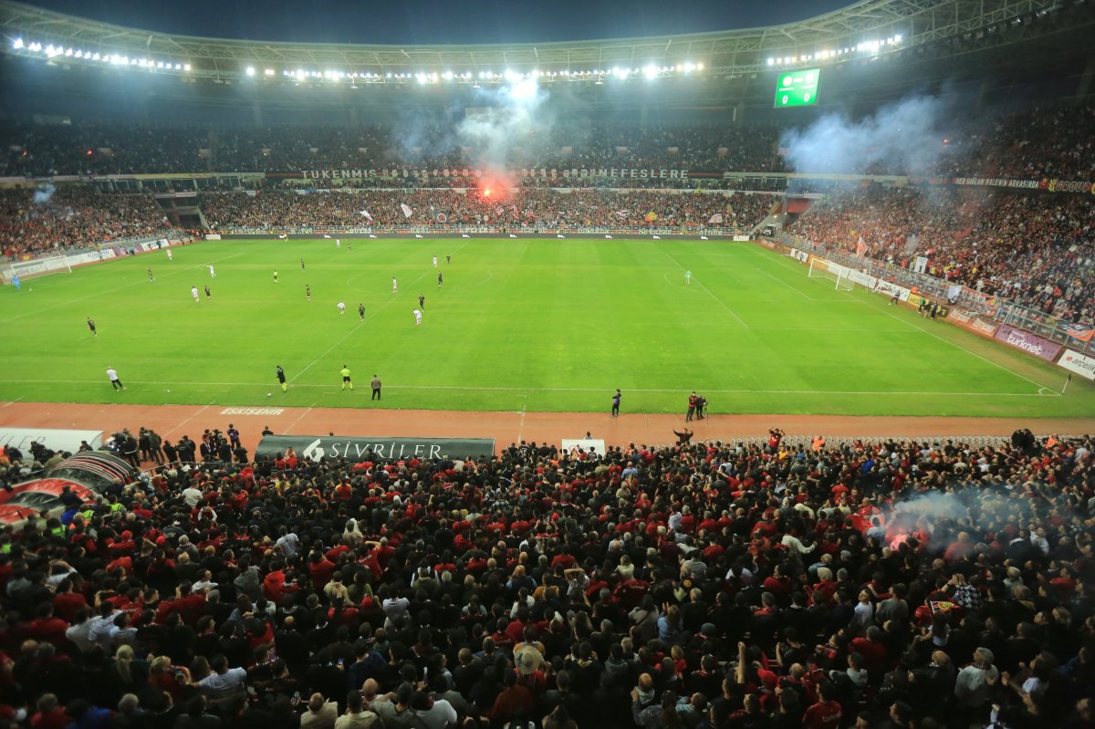 Eskişehirspor’a Ağır Darbe: Cezalar Aynen Kaldı