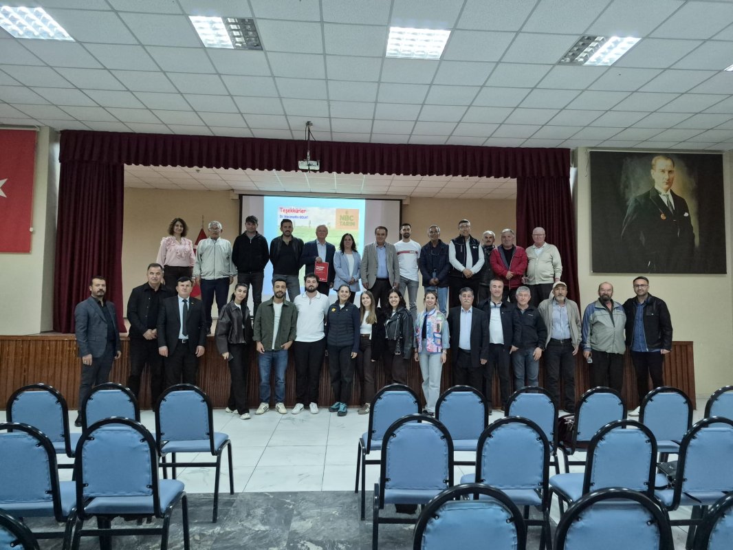 Eskişehir’de “Çiftçi Söyleşileri” Mahmudiye’de yoğun ilgi gördü
