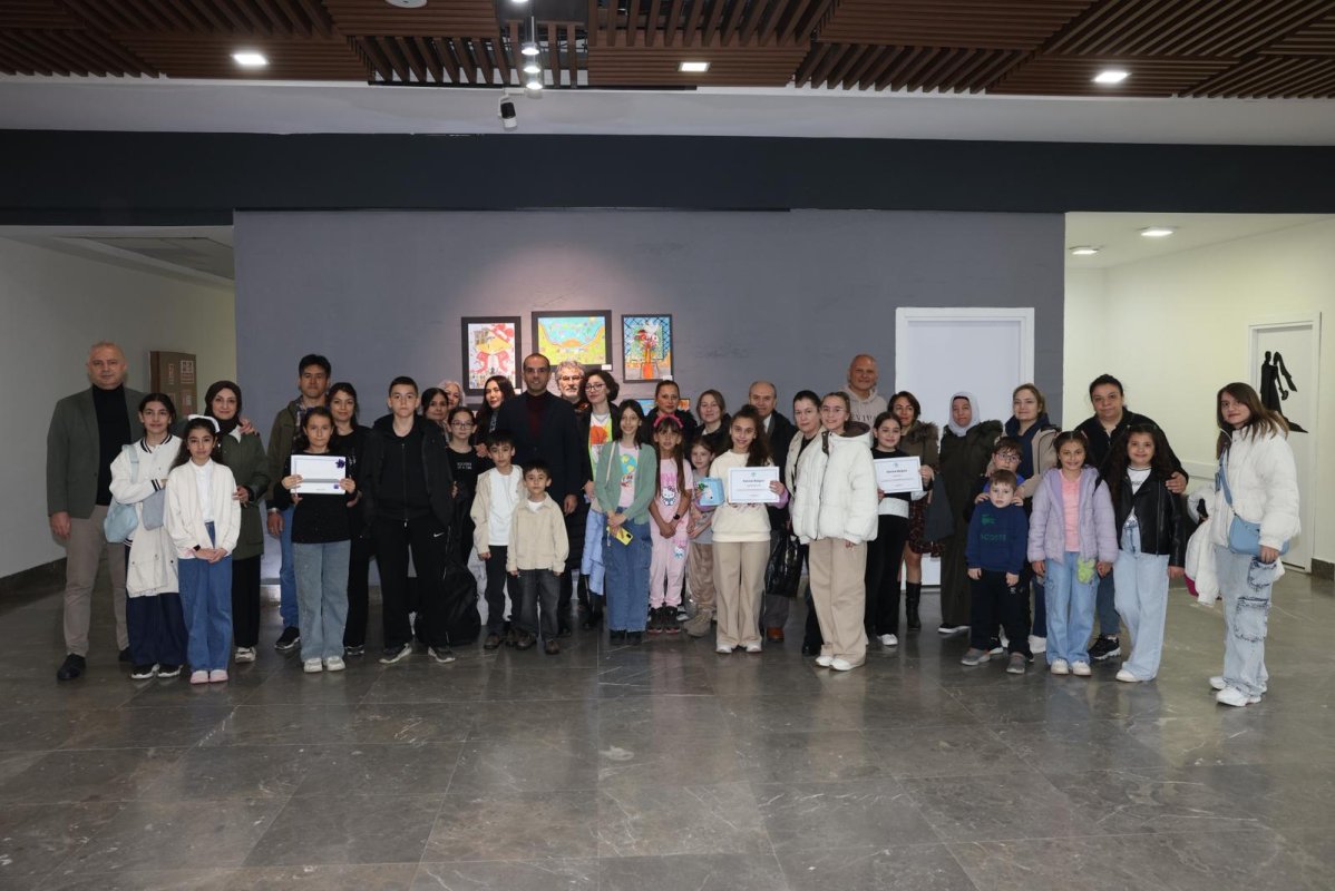 Odunpazarı’nda çocukların düş gücü sergiye dönüştü