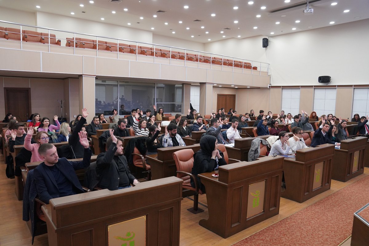 Tepebaşı’nda Gençler Söz Aldı: Genç Katılım Programı’nda 13 Proje Sunuldu